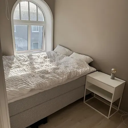 Bright And Modern Center *