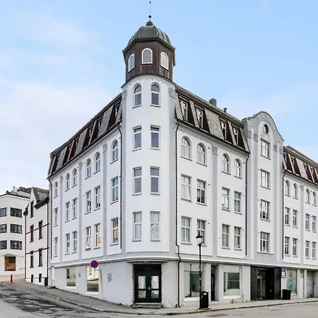 Bright And Modern Center Апартаменты